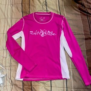 Salt life long sleeve magenta womenβs swim top BNWT